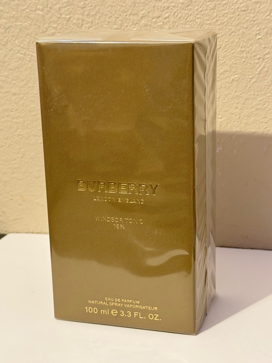 Burberry Other - Burberry London England Signatures Windsor Tonic 15% BRAND NEW